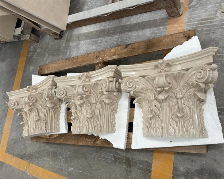 Marjan Beige Marble Column